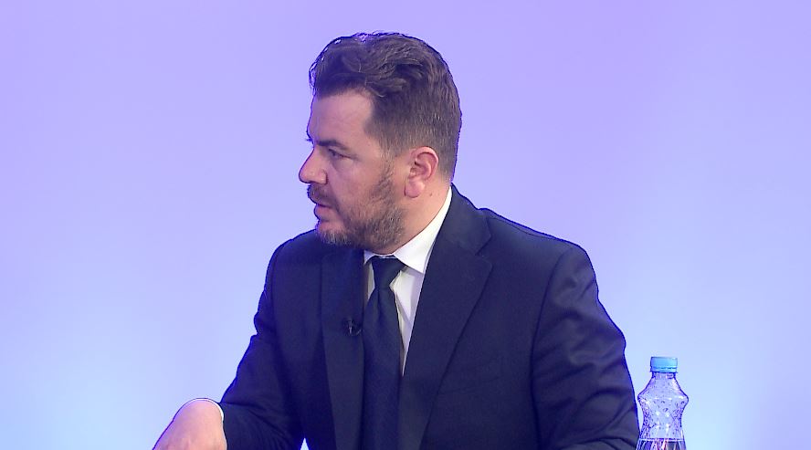 “shume-shpejt-mund-te-kete-akuze-per-ramen”,-kapri:-mbledhja-per-imunitetin-e-ballukut-duhet-te-ishte-me-dyer-te-hapura.-usb-ja-e-famshme-dhe-relacioni-i-prokuroreve…