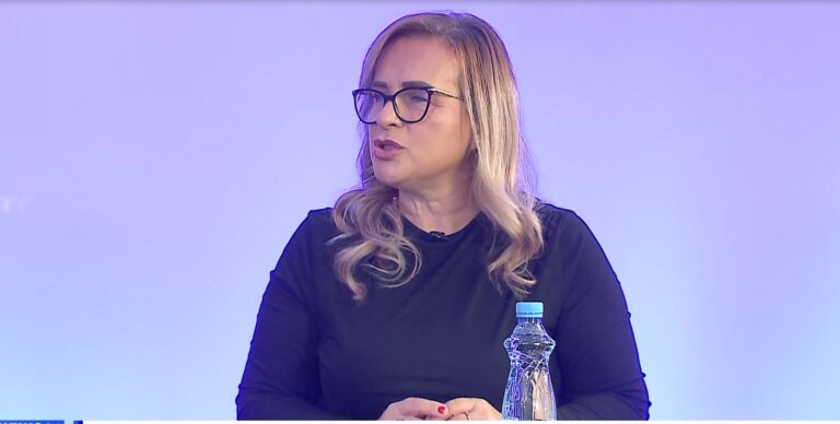 bonusi-i-fundvitit,-denoncimi-i-familjareve-te-personave-autike:-prej-4-vitesh-nuk-e-perfitojme,-jemi-perjashtuar-nga-vendimi-i-qeverise