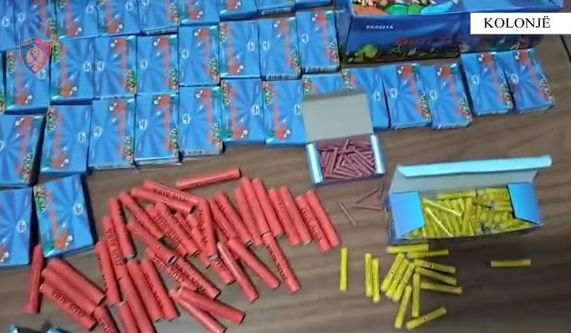 kolonje/-festat-e-fundvitit,-kontrolle-per-ndalimin-e-tregtimit-te-kunderligjshem-te-lendeve-piroteknike