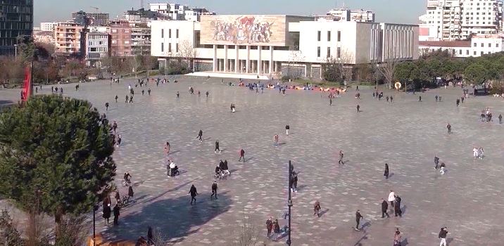 emigracioni-shqiptar/-instat:-shumica-e-diaspores,-ne-itali-dhe-greqi