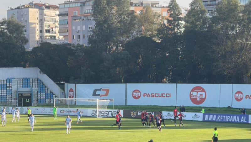 video/-barazim-qe-nuk-kenaq-askend,-tirana-dhe-vllaznia-ndajne-piket