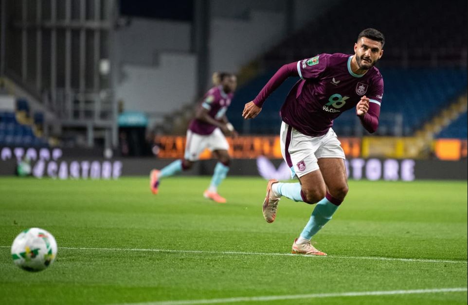 broja-shpeton-burnley-nga-rekordi-me-negativ,-mesoni-noten-dhe-statistikat-ne-perfundim-te-ndeshjes