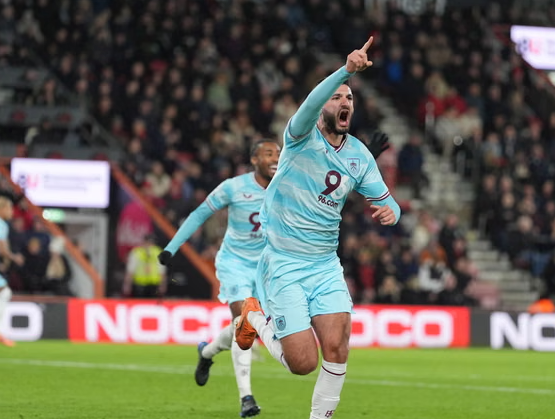 realizoi-golin-e-pare,-trajneri-i-burnley-per-brojen:-jam-i-kenaqur!