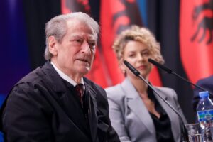 “hiqni-koalicionet,-na-vjedhin-votat!”/-berisha-i-pergjigjet-demokratit-ne-kurbin:-ja-pse-na-duhen