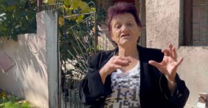 nga-arsimi…ne-prodhimin-e-rakise/-ish-mesuesja-kthehet-ne-boboshtice,-fshati-i-manave-te-zinj