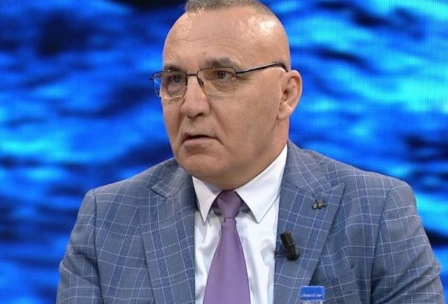 sa-shtetas-shqiptare-banojne-jashte-vendit?-aritmetike-e-thjeshte…