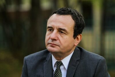 “nuk-leshojme-pe-per-republiken-e-sigurt”/-kurti:-te-pakten-1-mld-euro-per-mbrojtje-e-ushtri.-do-ndertojme-fabriken-e-municioneve-dhe-droneve