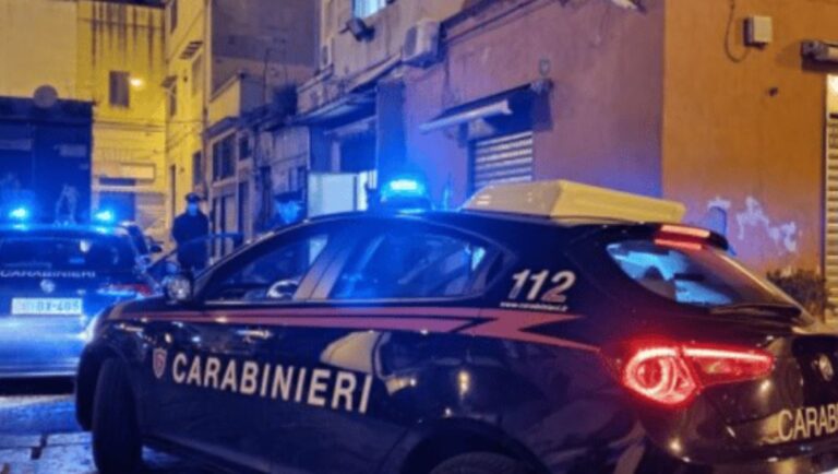 itali,-tentoi-te-largohej-me-veture-gjate-nje-kontrolli-policor,-goditet-me-dy-plumba-nga-policia-italiane-20-vjecari-shqiptar