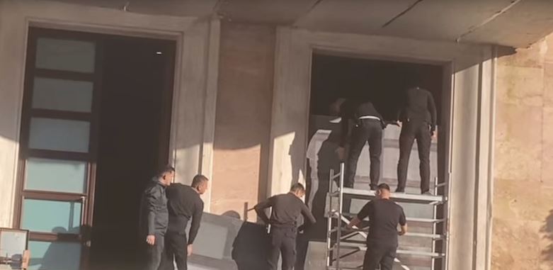 video/-nje-dite-para-protestes-se-opozites,-“blindohet”-kryeministria