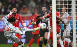 bayern-siguron-fitoren-qe-ne-pjesen-e-pare,-dy-gola-ndaj-portierit-shqiptar-(video)