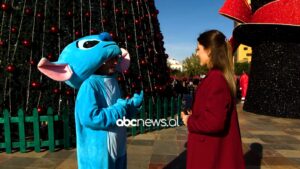 stitchi-i-sheshit-skenderbej/-39-vjecari-nga-dibra-shnderrohet-ne-personazhin-e-dashur-per-femijet