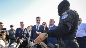 kosove,-kurti-viziton-policine,-testohen-kapacitetet-e-mbrojtjes-ajrore-me-drone