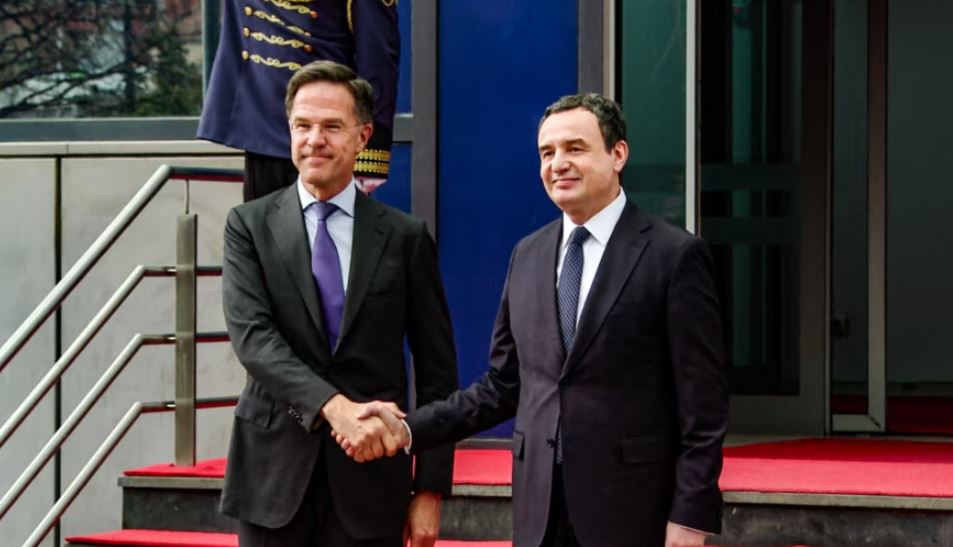 analiza/-si-mund-ta-shfrytezoje-kosova-momentin-gjeopolitik-per-t’u-afruar-me-nato-n?