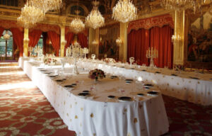 paris/-punonjesi-i-pallatit-elysee-akuzohet-per-vjedhje,-vlera-arrin-rreth-40-mije-euro