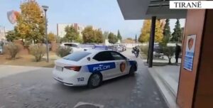 ne-kerkim-per-pengmarrje,-tentoi-arratisjen-nga-vendi,-arrestohet-ne-rinas-i-riu