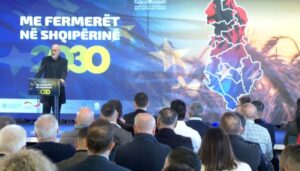 mbeshtetja-per-bujqesine/-rama-garanton-fermeret:-cdo-projekt-qe-bazohet-ne-dije,-do-te-financohet-me-cdo-menyre