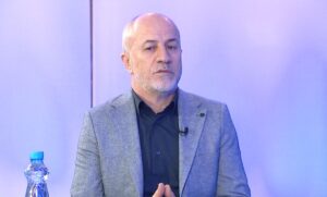 “protesta-duhet-te-kishte-ne-te-gjitha-qytetet-me-keto-skandale”,-baci:-pse-nuk-ngrihet-populli?-mungon-shpresa-per-rotacion-te-opozita