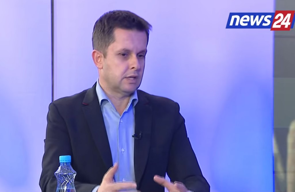 video/-“nuk-besoj-tek-protestat-e-thjeshta,-duhet-revolte-popullore”,-alimehmeti-tregon-skenarin-e-tubimit-te-opozites:-te-na-bashkohen-edhe-socialistet