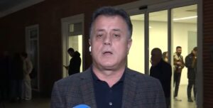 “ministrat-si-zara-ne-zyren-e-agasit”/-noka:-jemi-per-proteste-dhe-jo-akte-dhune.-revolten-e-qytetareve-do-ta-orientojme-drejt-kreut-te-narko-regjimit