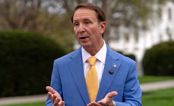 i-derguari-i-trump-ne-groenlande:-do-te-punoj-qe-ishulli-te-behet-pjese-e-shba