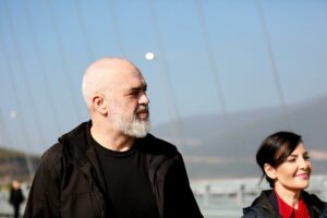 “rama-s’guxon-te-shkarkoje-mirlinden,-se-e-merr-me-vete-bashke-me-linden”,-bardhi:-mblidhemi-serish-te-premten-per-‘ballukun’