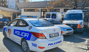 kanosi-nje-shtetas-me-arme-zjarri,-arrestohet-pas-me-shume-se-nje-muaji-31-vjecari-ne-durres