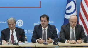 bylykbashi:-hetimet-po-provojne-se-balluku-dhe-agasi-jane-te-lidhur-me-korrupsionin-dhe-krimin-e-organizuar