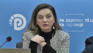 “1507-faqe-me-prova-e-fakte”/-vokshi-detaje-per-librin-“farsa-e-madhe-e-zgjedhjeve-ne-shqiperi”:-nje-pjese-e-madhe-e-rasteve,-krime-elektorale-te-ballukut-ne-fier