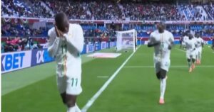 te-bayern-nuk-bind,-por-te-kombetarja-eshte-“bishe”.-senegali-e-nis-me-kembe-te-mbare,-shkelqen-jackson-(video)