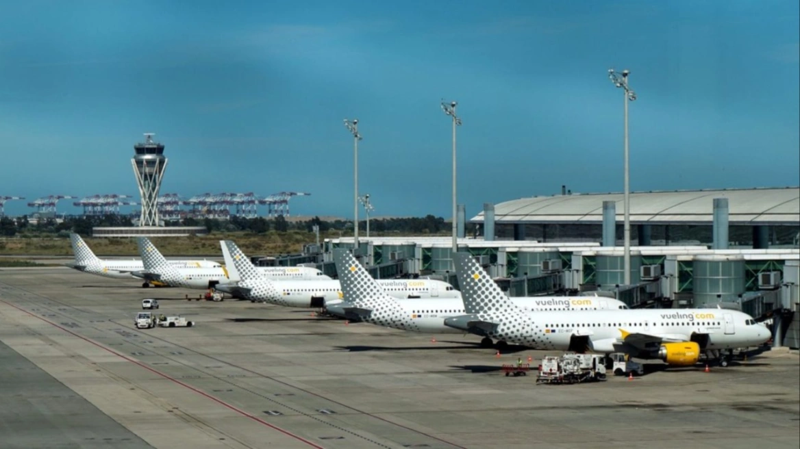 avioni-airbus-a320-i-vueling-ben-ulje-emergjente-ne-france-per-shkak-te-nje-problemi-teknik