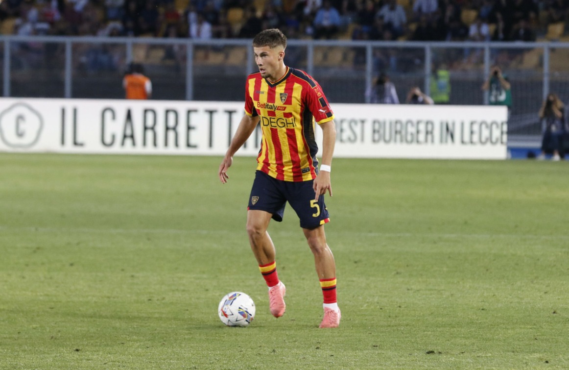 foto/-te-lecce-“ferkojne-duart”,-“fluturon”-kartoni-i-medon-berishes