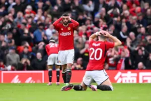 “demtimi-i-fernandes-eshte-nje-goditje-e-rende-per-manchester-united,-ai-eshte-lideri-yne”