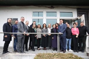 “te-respektohet-ne-ligj-dhe-ne-praktike”,-spiropali-ne-shkup:-shqipja-gjuhe-zyrtare-ne-rmv,-duhet-mbrojtur-e-kultivuar