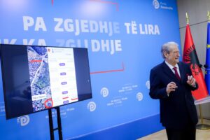 foto/-“surreli-eshte-zone-krimi”,-berisha-publikon-pamjet:-ergys-agasi-ishte-ne-shtepine-e-rames,-policia-i-gjobiti-makinen