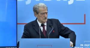 “rama-nuk-do-t’i-heqe-imunitetin-lubi-ballukut”,-berisha:-po-perdor-mandatet-si-marioneta-krimi,-dy-gjykates-skllever-te-pushtetit…