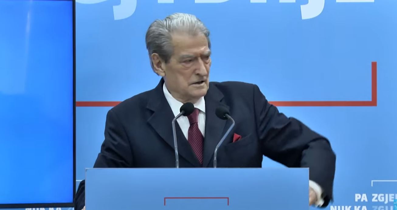 “rama-nuk-do-t’i-heqe-imunitetin-lubi-ballukut”,-berisha:-po-perdor-mandatet-si-marioneta-krimi,-dy-gjykates-skllever-te-pushtetit…