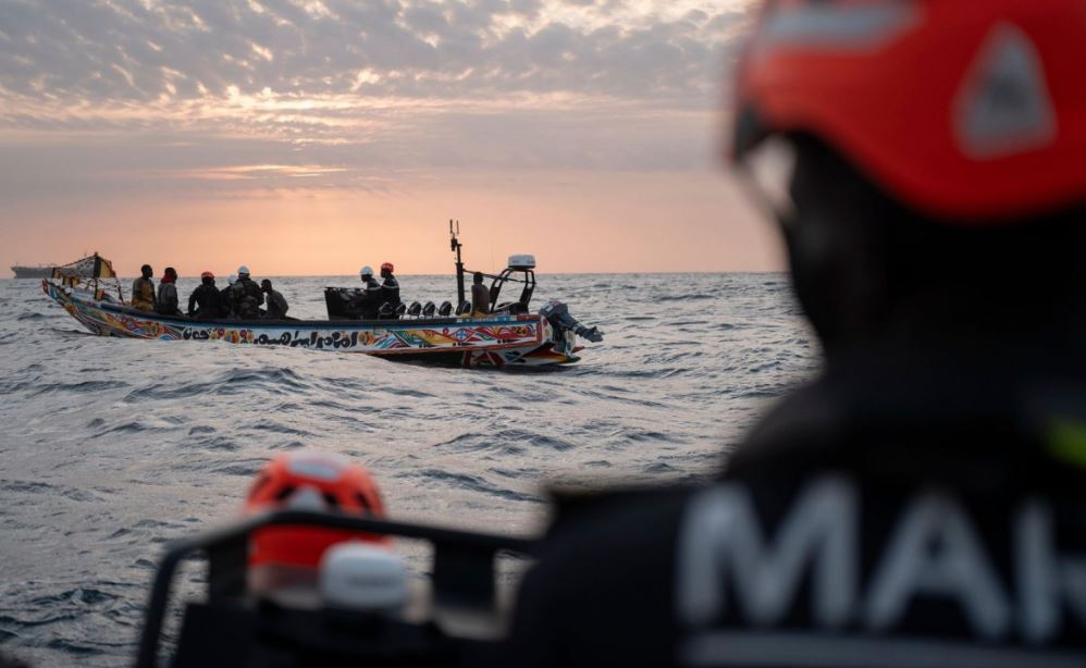 permbyset-nje-varke-me-emigrante-ne-senegal,-humbin-te-pakten-12-persona