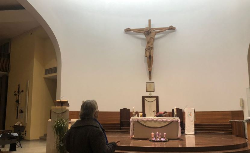 “nese-kremtonim-festat-fetare,-denoheshim-me-burg”/-birn:-krishtlindjet-ne-nje-vend-ku-zoti-ishte-i-ndaluar