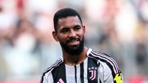 douglas-luiz-kujton-periudhen-te-juventusi:-vit-i-veshtire-dhe-plot-hidherime