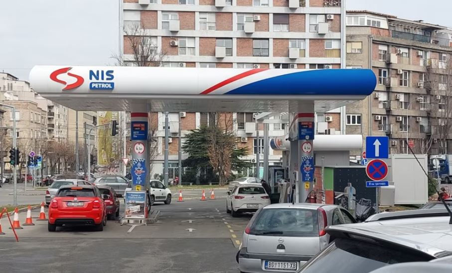 rusia-ofroi-te-“shpetoje”-serbine-nga-kriza-energjetike,-moska-nis-negociatat-me-hungarine-per-shitjen-e-nis