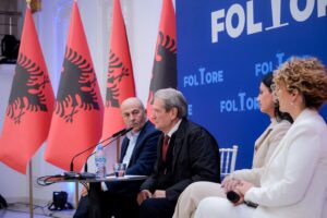 berisha:-t’i-rikthehemi-sheshit-cdo-nate-dhe-rama-iken-si-mi.-protesta-e-22-dhjetorit,-jehone-te-jashtezakonshme-ne-bote