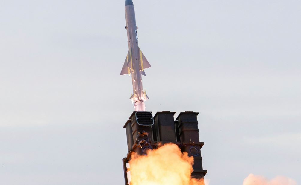 japonia-shpenzon-nje-rekord-prej-58-miliarde-dollaresh-per-arme-mes-tensioneve-ne-rritje-me-pekinin