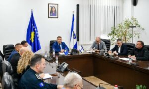 zgjedhjet-e-28-dhjetorit-ne-kosove,-policia-me-plan-masash,-thirrje-qytetareve-per-bashkepunim-dhe-denoncim-te-cdo-shkeljeje