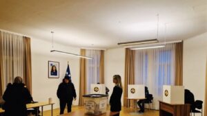 zgjedhjet-e-parakohshme-parlamentare-ne-kosove,-diaspora-voton-ne-perfaqesite-diplomatike