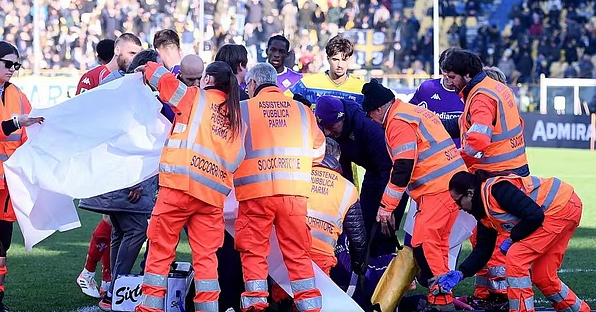 frike-ne-ndeshjen-e-serie-a,-sulmuesi-i-fiorentines-mbetet-i-shtrire-per-disa-minuta