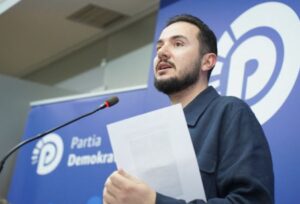 “sillen-si-lepurusha-para-regjimit,-si-tigra-para-demokrateve”,-salianji:-presionin-nuk-e-njoh!-nje-mesazh-per-“kolltukofaget”-e-pd