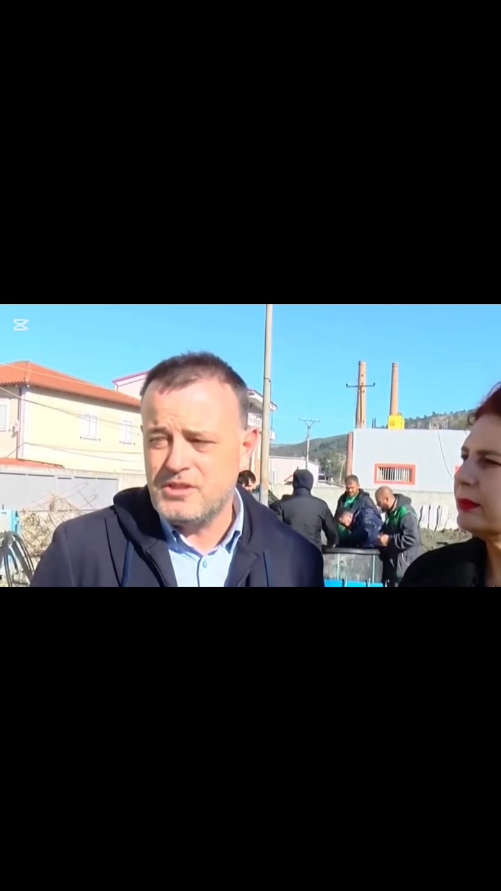 “ajo-qe-po-perpiqet-te-thote-drejtori”-e-shpjegon-bruna-duke-qene-se-drejtori-eshte-pak-i-paafte-te-flas-me-terma-teknik