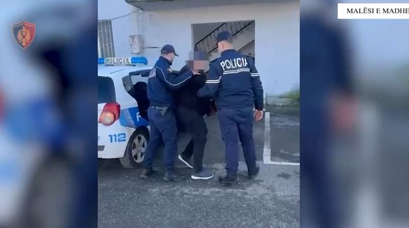 emri/-mbolli-qindra-rrenje-kanabisi,-arrestohet-57-vjecari-ne-malesine-e-madhe