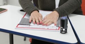 kosova-zgjedh/-kqz:-probleme-me-nderprerjen-e-energjise-ne-disa-qendra-votimi