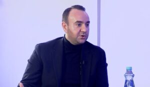 “akuze-e-hatashme”/-balliu-mbi-deklaraten-e-kryeministrit-per-akshi:-mbrojti-veten,-jo-karcanajn!-agasi-e-balluku-jane-vete-rama